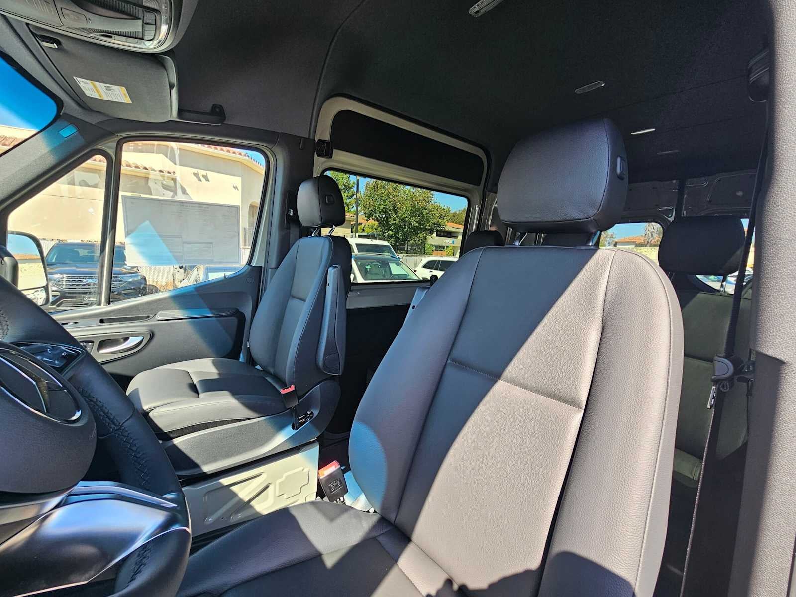 2026 Mercedes-Benz Sprinter 2500 Standard Roof I4 Diesel HO 144 AWD