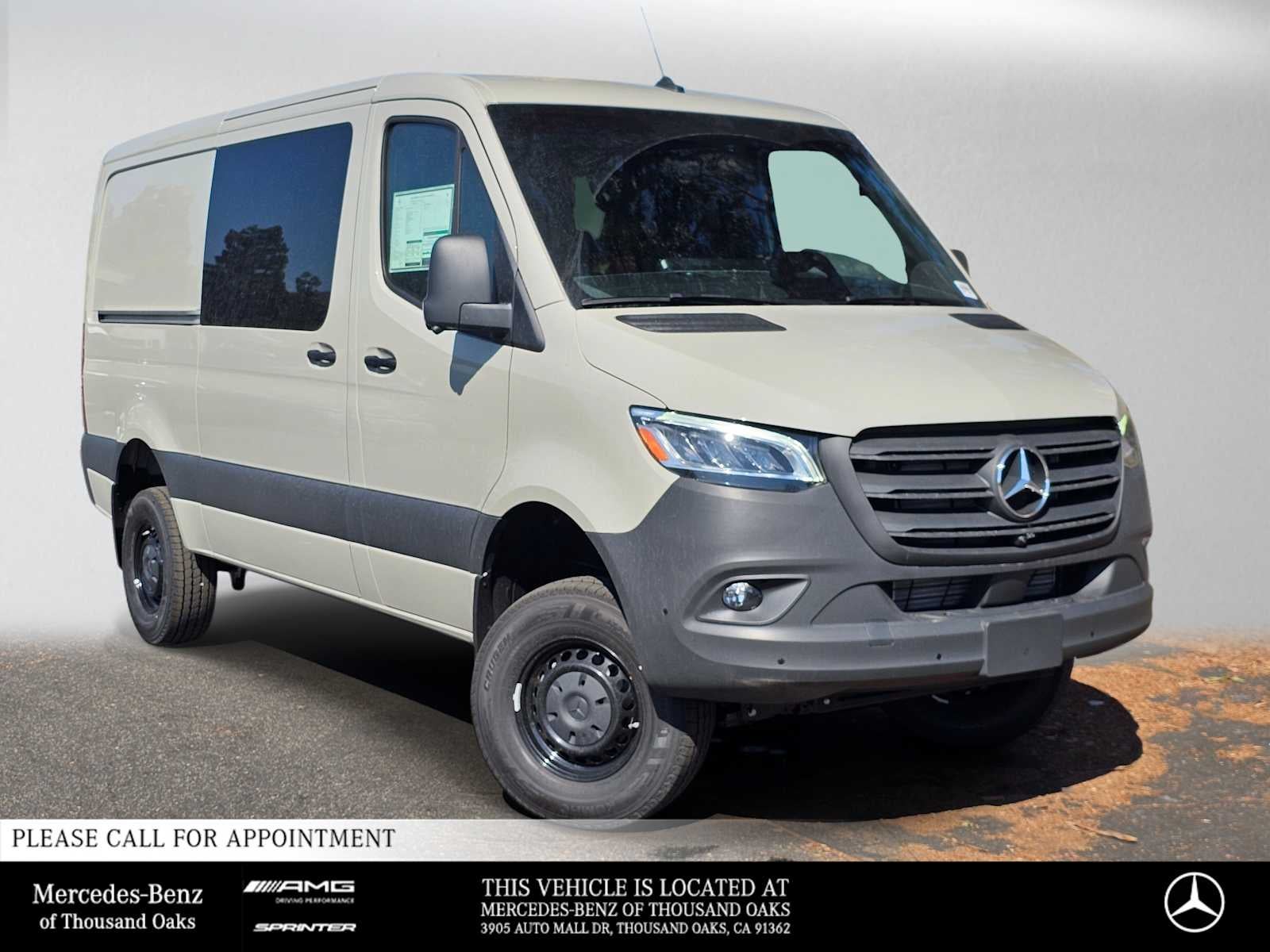 2026 Mercedes-Benz Sprinter Crew 2500 Standard Roof I4 Diesel HO 144 AWD