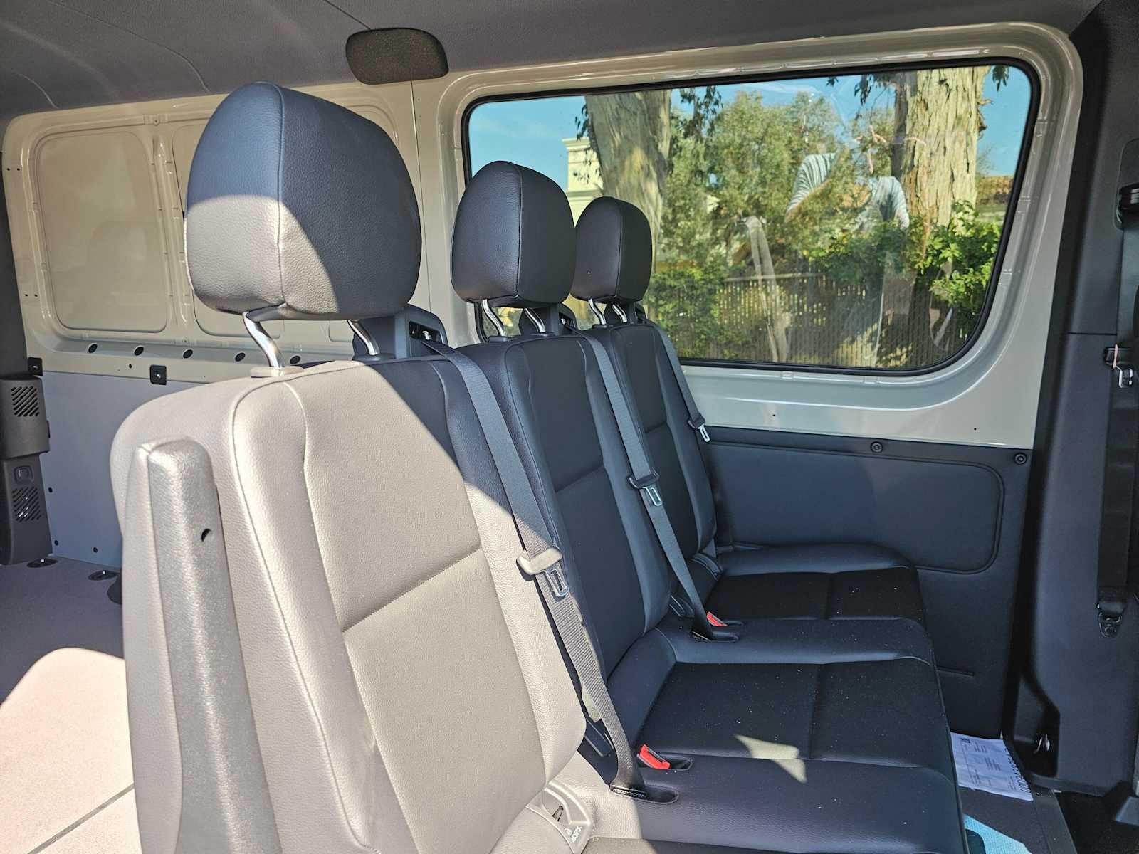2026 Mercedes-Benz Sprinter Crew 2500 Standard Roof I4 Diesel HO 144 AWD