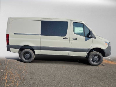 2026 Mercedes-Benz Sprinter Crew 2500 Standard Roof I4 Diesel HO 144 AWD