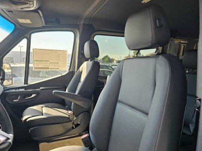 2026 Mercedes-Benz Sprinter Crew 2500 Standard Roof I4 Diesel HO 144 AWD