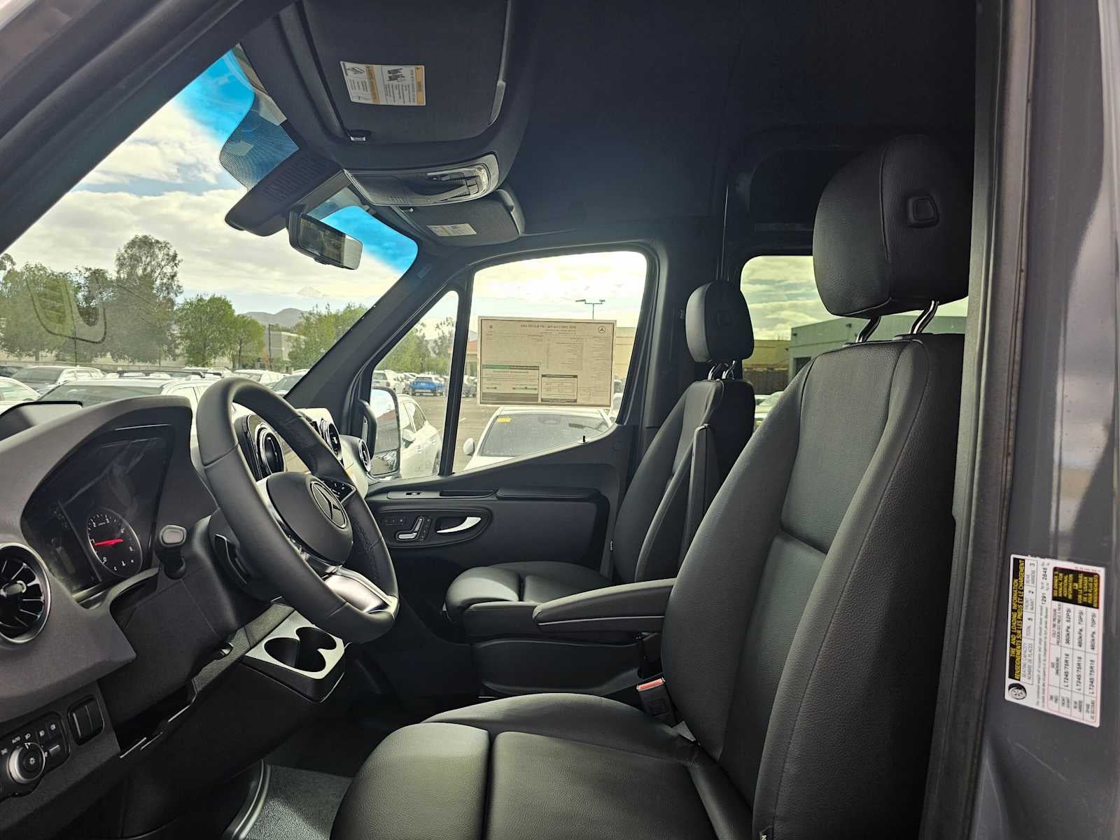 2026 Mercedes-Benz Sprinter Crew 2500 Standard Roof I4 Diesel HO 144 AWD