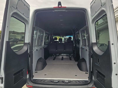 2026 Mercedes-Benz Sprinter Crew 2500 Standard Roof I4 Diesel HO 144 AWD