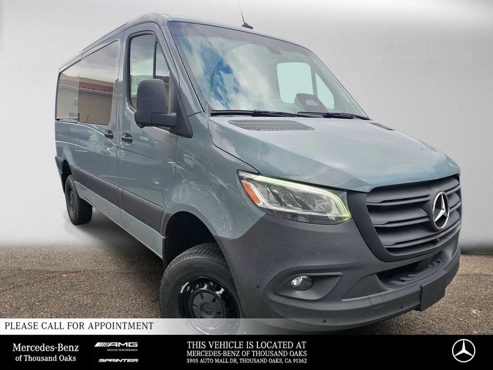 2026 Mercedes-Benz Sprinter Crew 2500 Standard Roof I4 Diesel HO 144 AWD