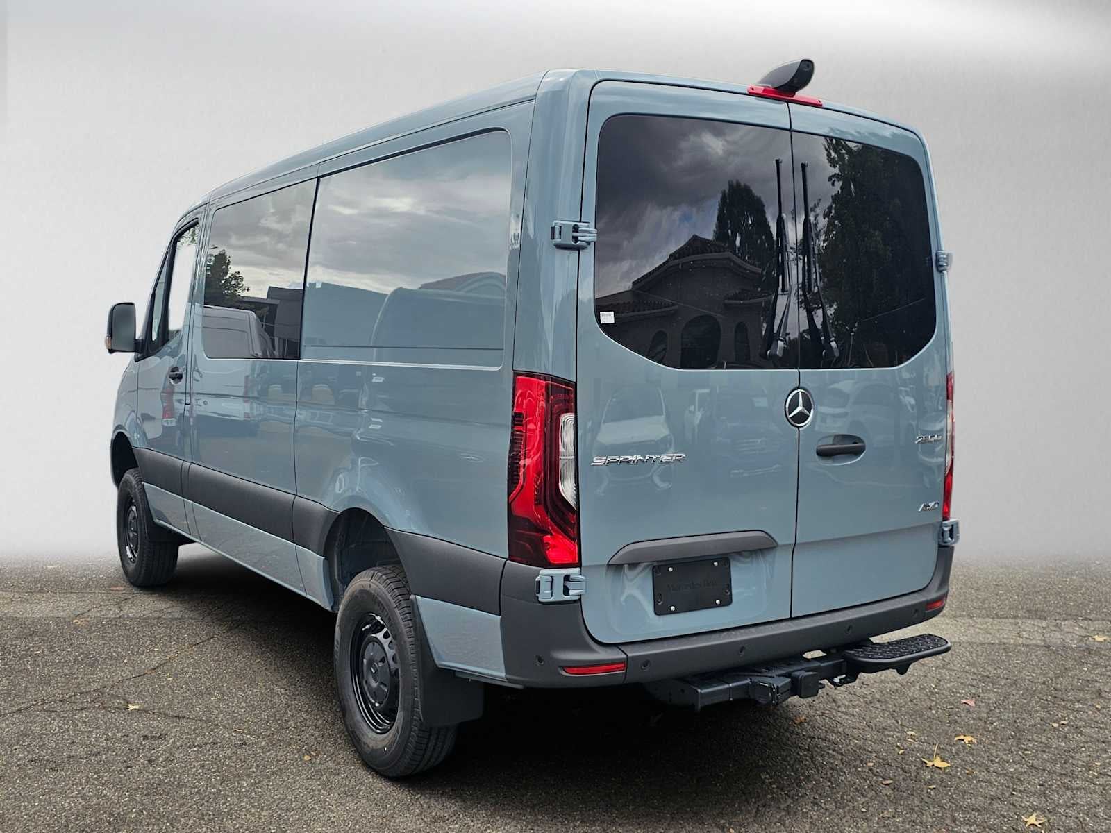 2026 Mercedes-Benz Sprinter Crew 2500 Standard Roof I4 Diesel HO 144 AWD