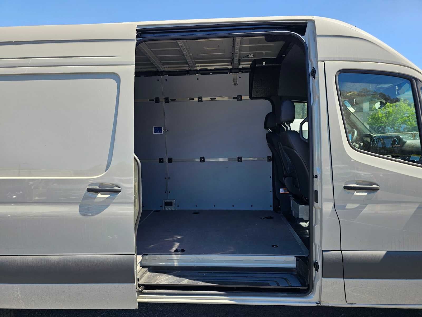 2026 Mercedes-Benz Sprinter 2500 High Roof I4 Diesel HO 170 AWD