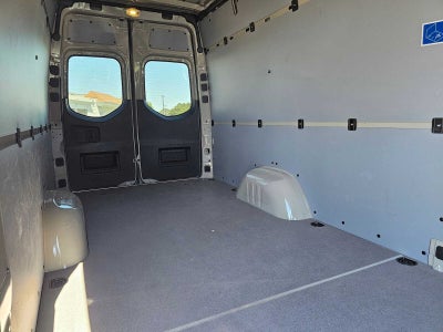 2026 Mercedes-Benz Sprinter 2500 High Roof I4 Diesel HO 170 AWD