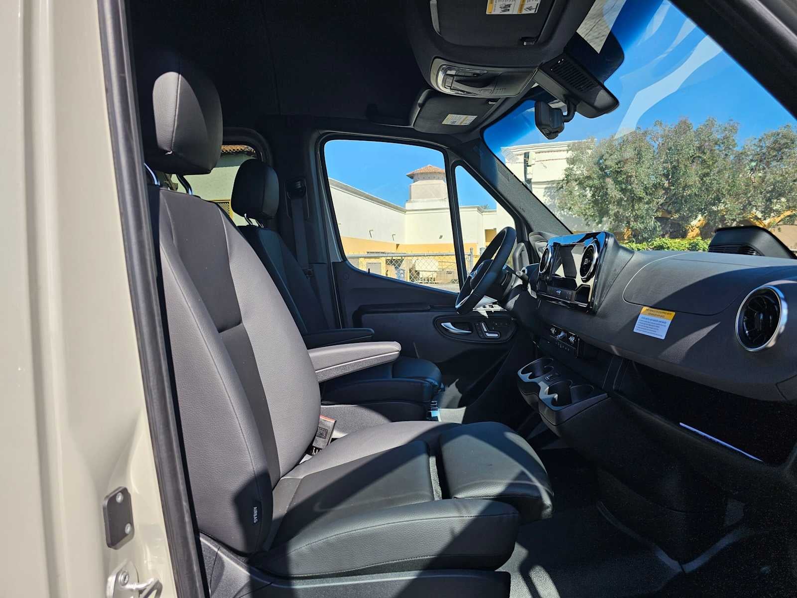 2026 Mercedes-Benz Sprinter 2500 High Roof I4 Diesel HO 170 AWD
