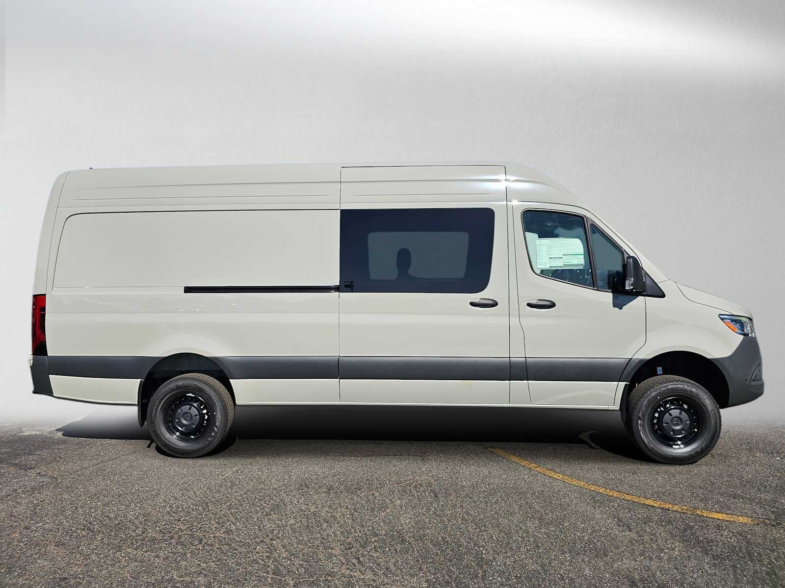 2026 Mercedes-Benz Sprinter 2500 High Roof I4 Diesel HO 170 AWD