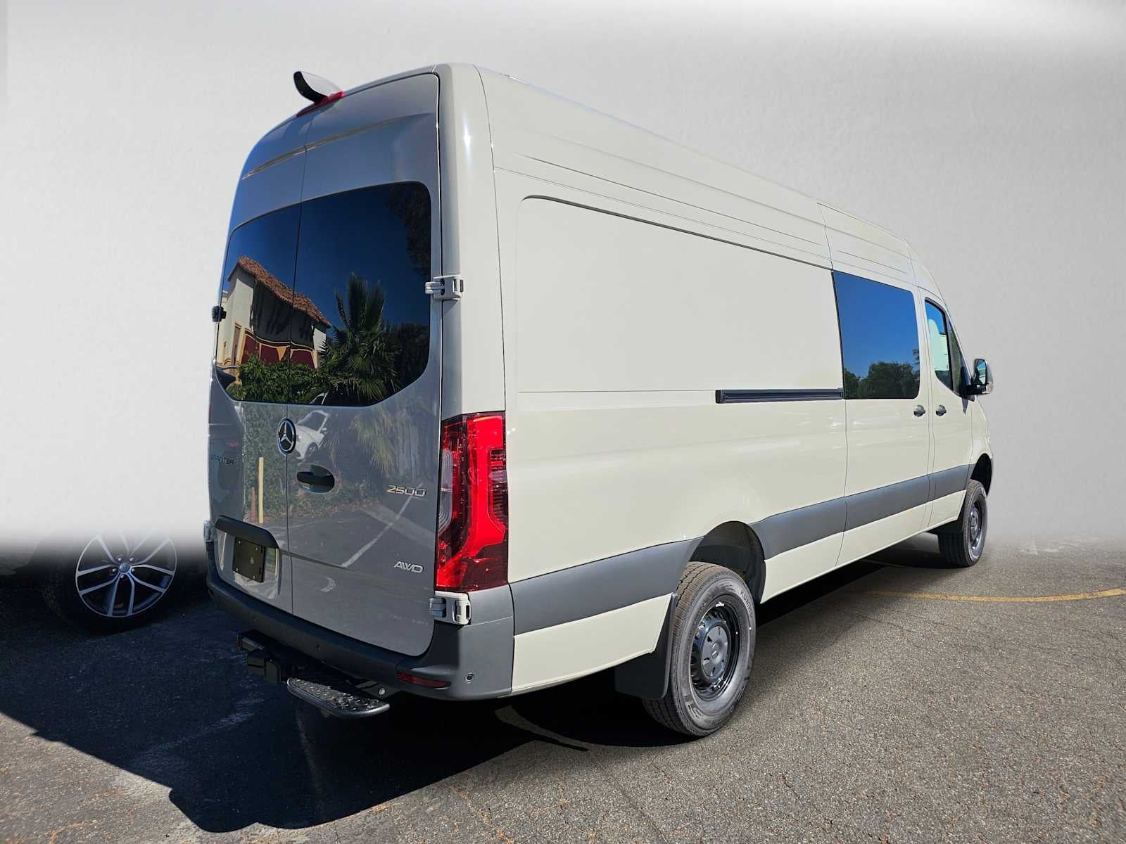 2026 Mercedes-Benz Sprinter 2500 High Roof I4 Diesel HO 170 AWD