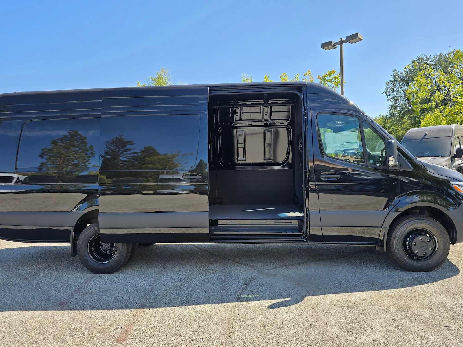 2025 Mercedes-Benz Sprinter Cargo Van 3500XD High Roof I4 Diesel HO 170" Extended RWD