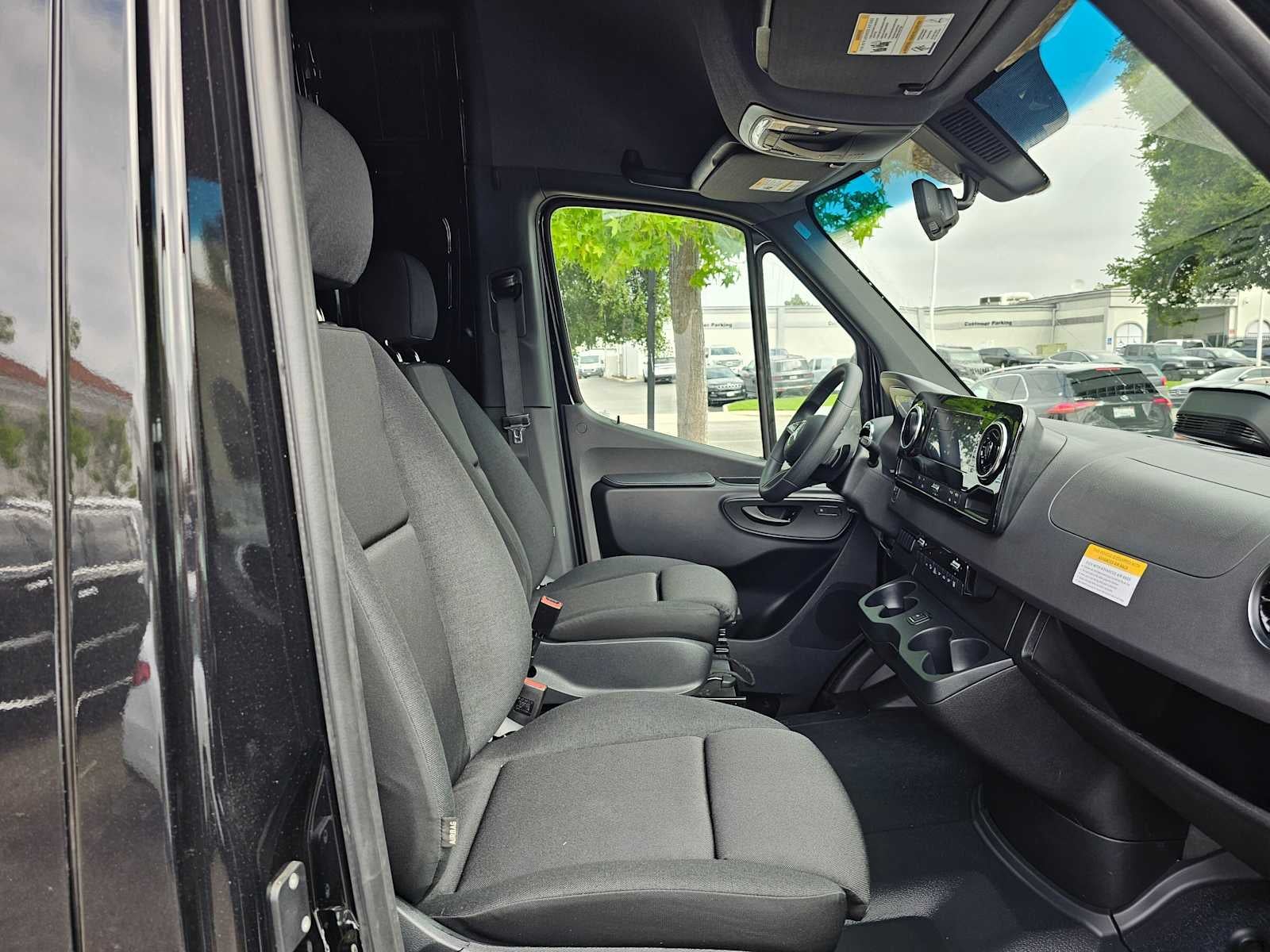 2025 Mercedes-Benz Sprinter Cargo Van 3500XD High Roof I4 Diesel HO 170 Extended RWD