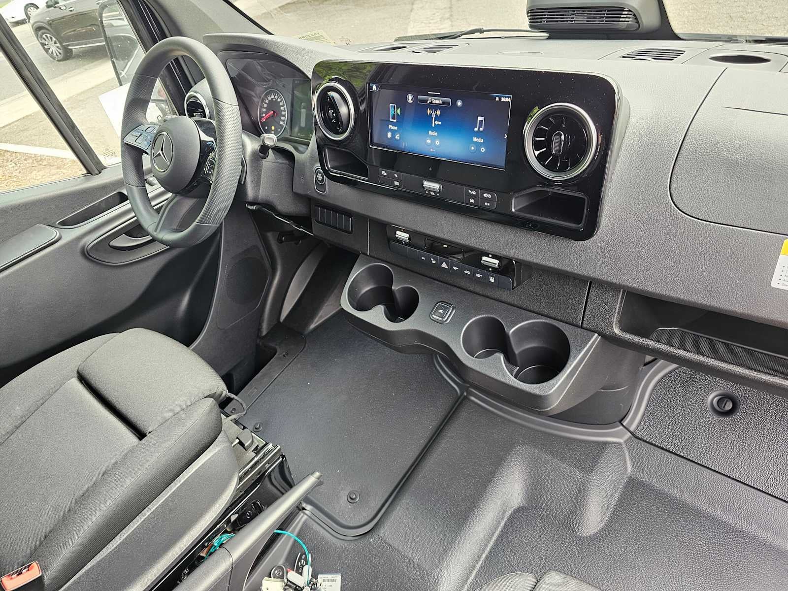 2025 Mercedes-Benz Sprinter Cargo Van 3500XD High Roof I4 Diesel HO 170 Extended RWD