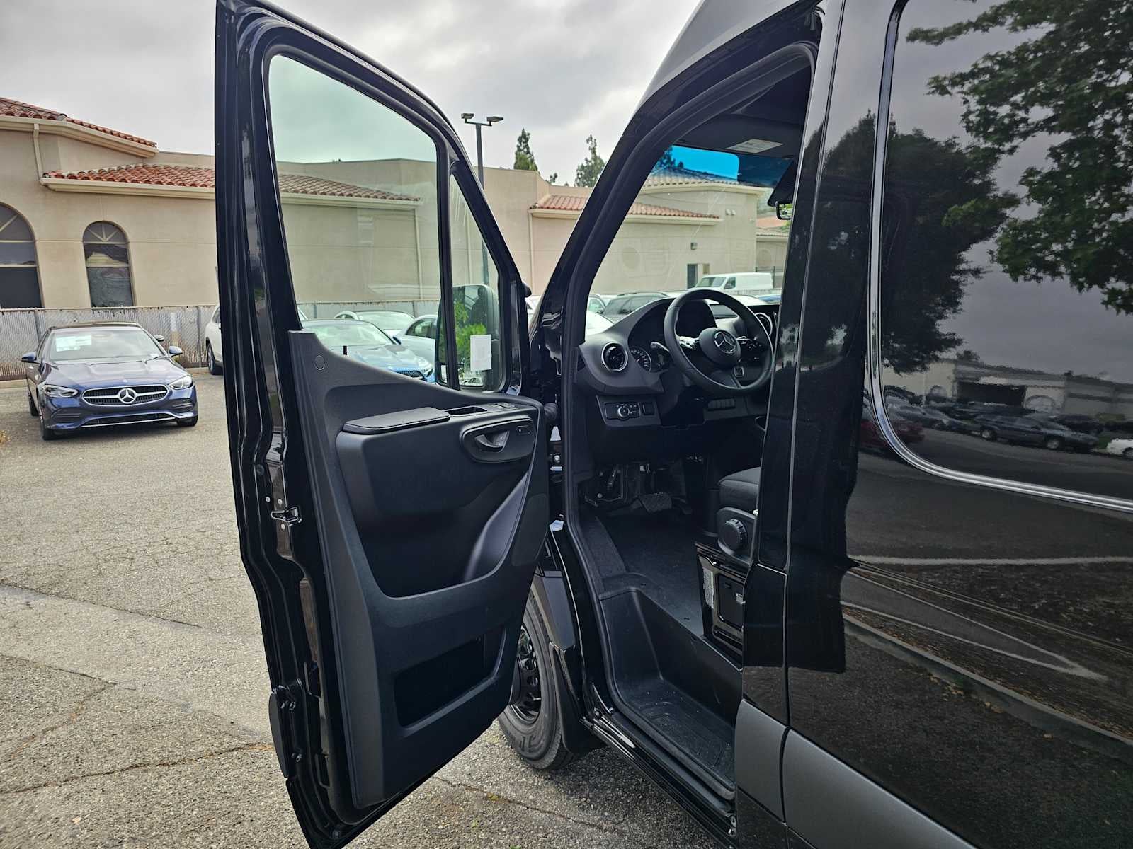 2025 Mercedes-Benz Sprinter Cargo Van 3500XD High Roof I4 Diesel HO 170 Extended RWD