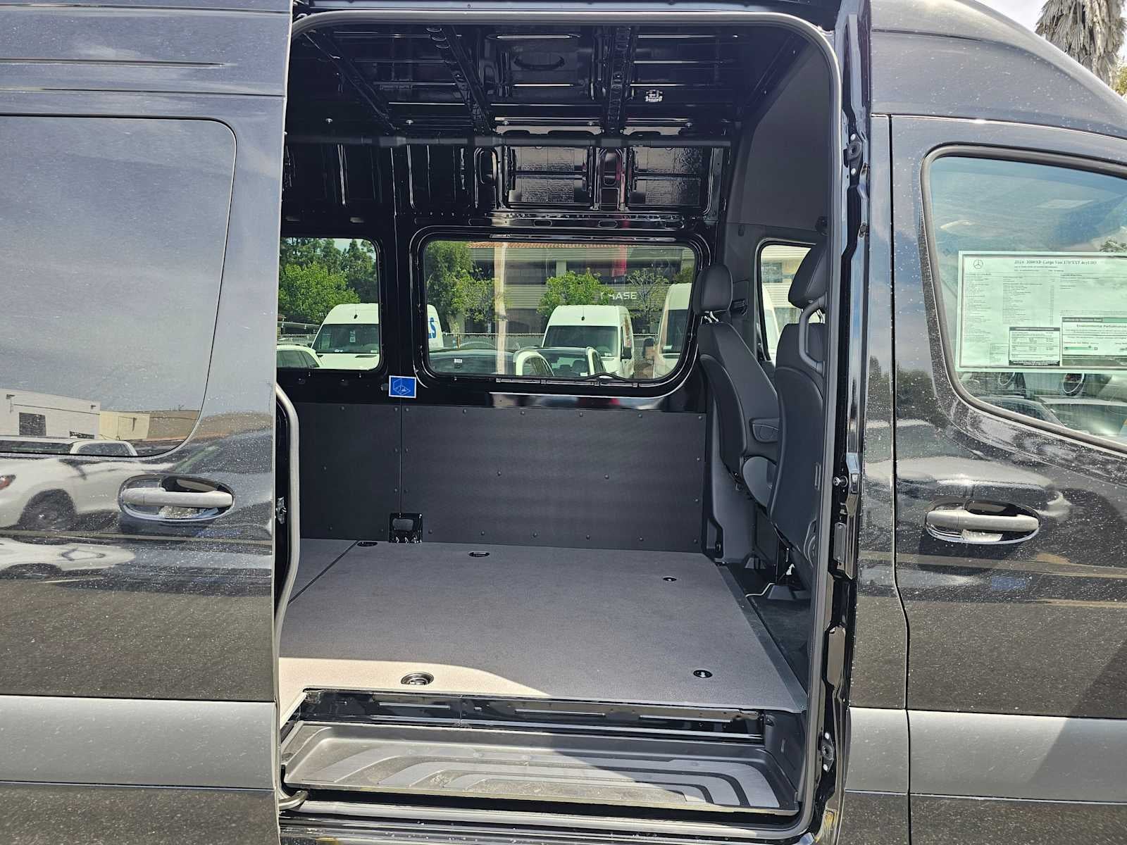 2026 Mercedes-Benz Sprinter Cargo Van 3500XD High Roof I4 Diesel HO 170 Extended RWD