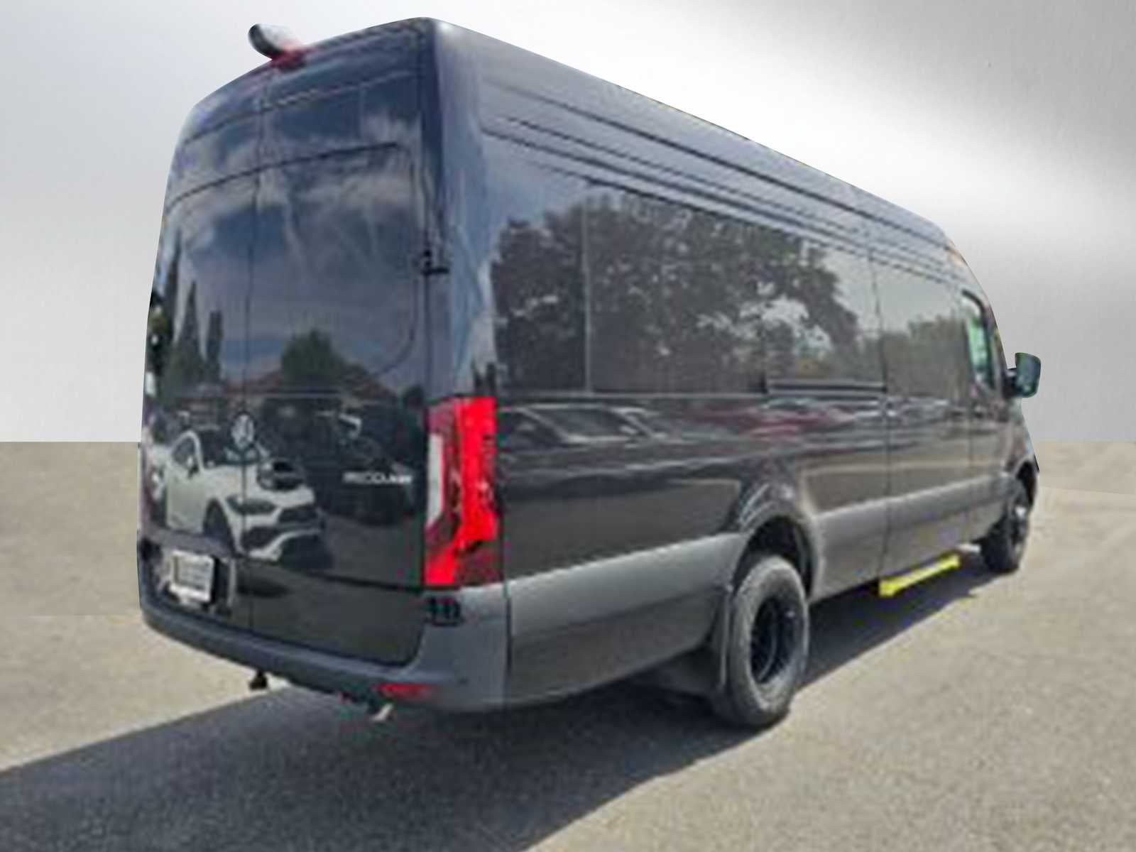 2026 Mercedes-Benz Sprinter Cargo Van 3500XD High Roof I4 Diesel HO 170 Extended RWD