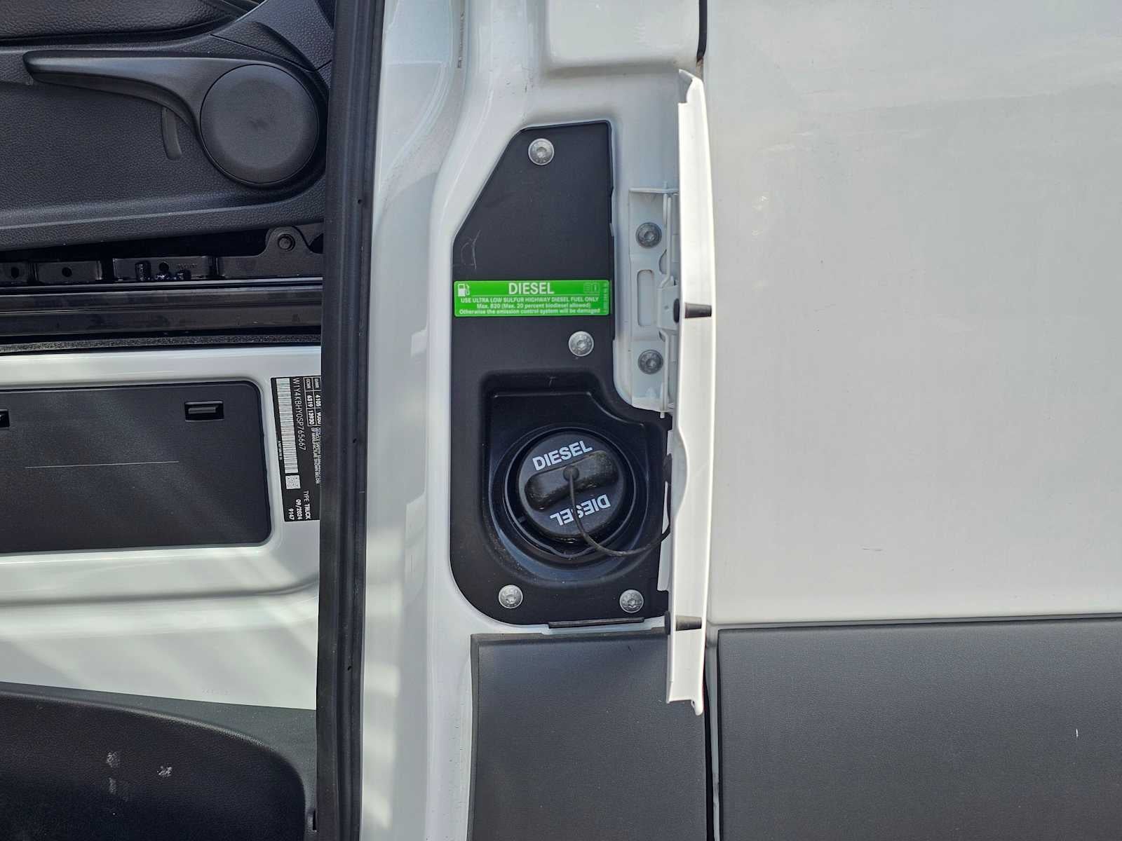 2025 Mercedes-Benz Sprinter Cargo Van 2500 Standard Roof I4 Diesel 144" RWD