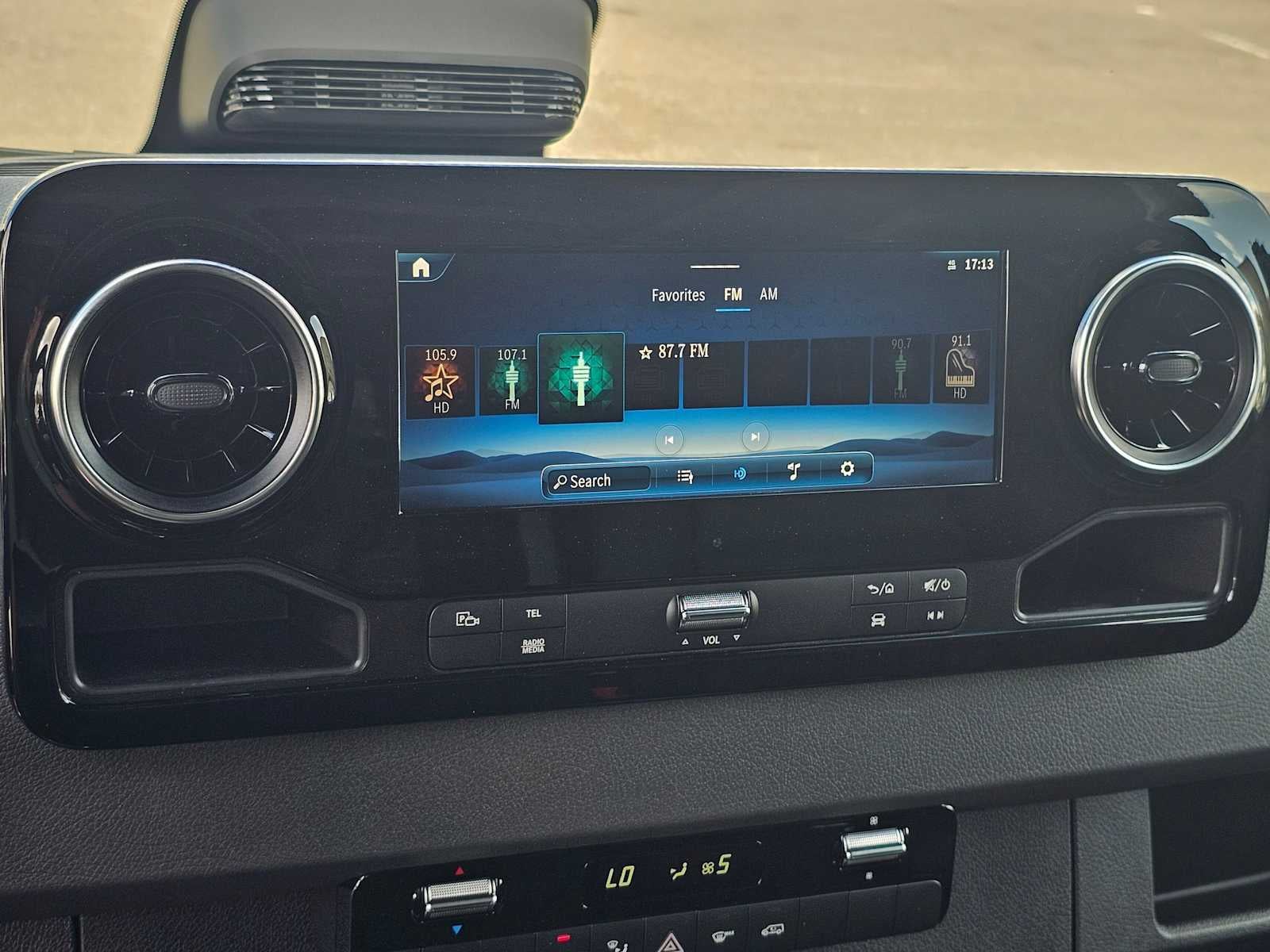 2025 Mercedes-Benz Sprinter Cargo Van 2500 Standard Roof I4 Diesel 144" RWD