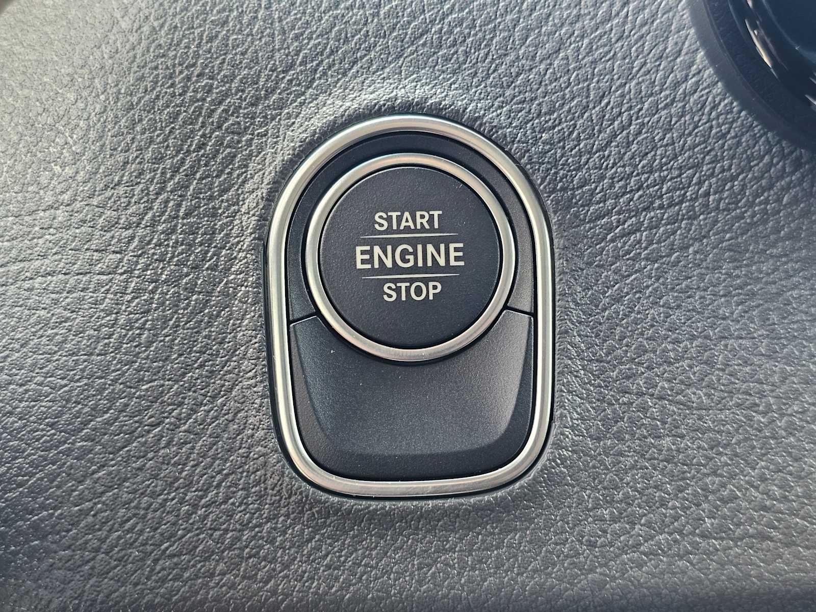 2025 Mercedes-Benz Sprinter Cargo Van 2500 Standard Roof I4 Diesel 144" RWD