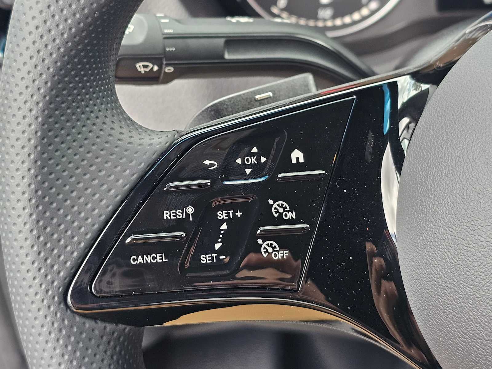 2025 Mercedes-Benz Sprinter Cargo Van 2500 Standard Roof I4 Diesel 144" RWD