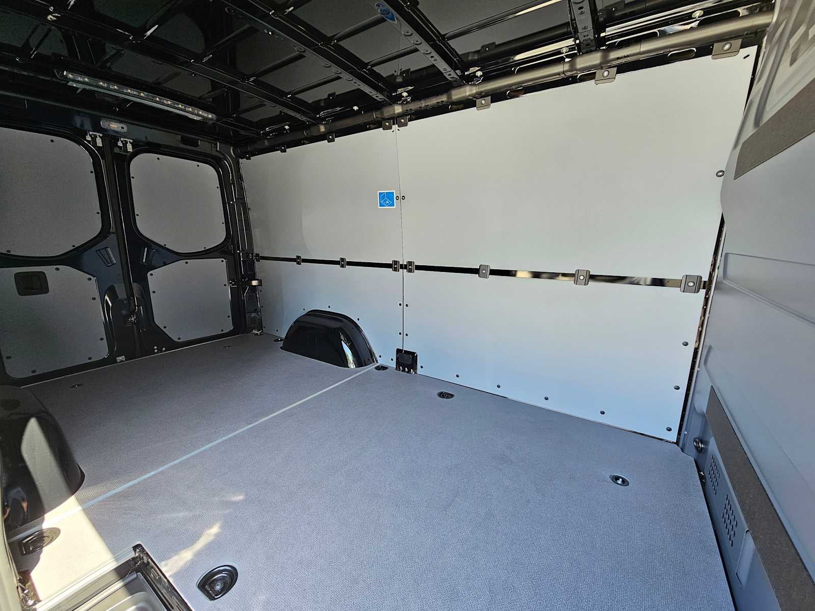 2026 Mercedes-Benz Sprinter 2500 Standard Roof I4 Diesel 144 RWD