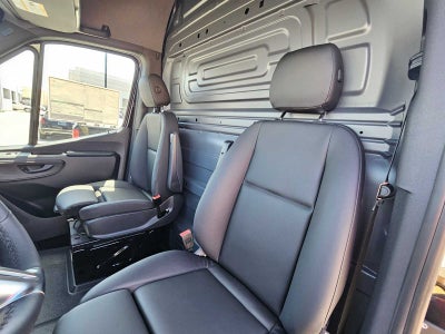2026 Mercedes-Benz Sprinter 2500 Standard Roof I4 Diesel 144 RWD