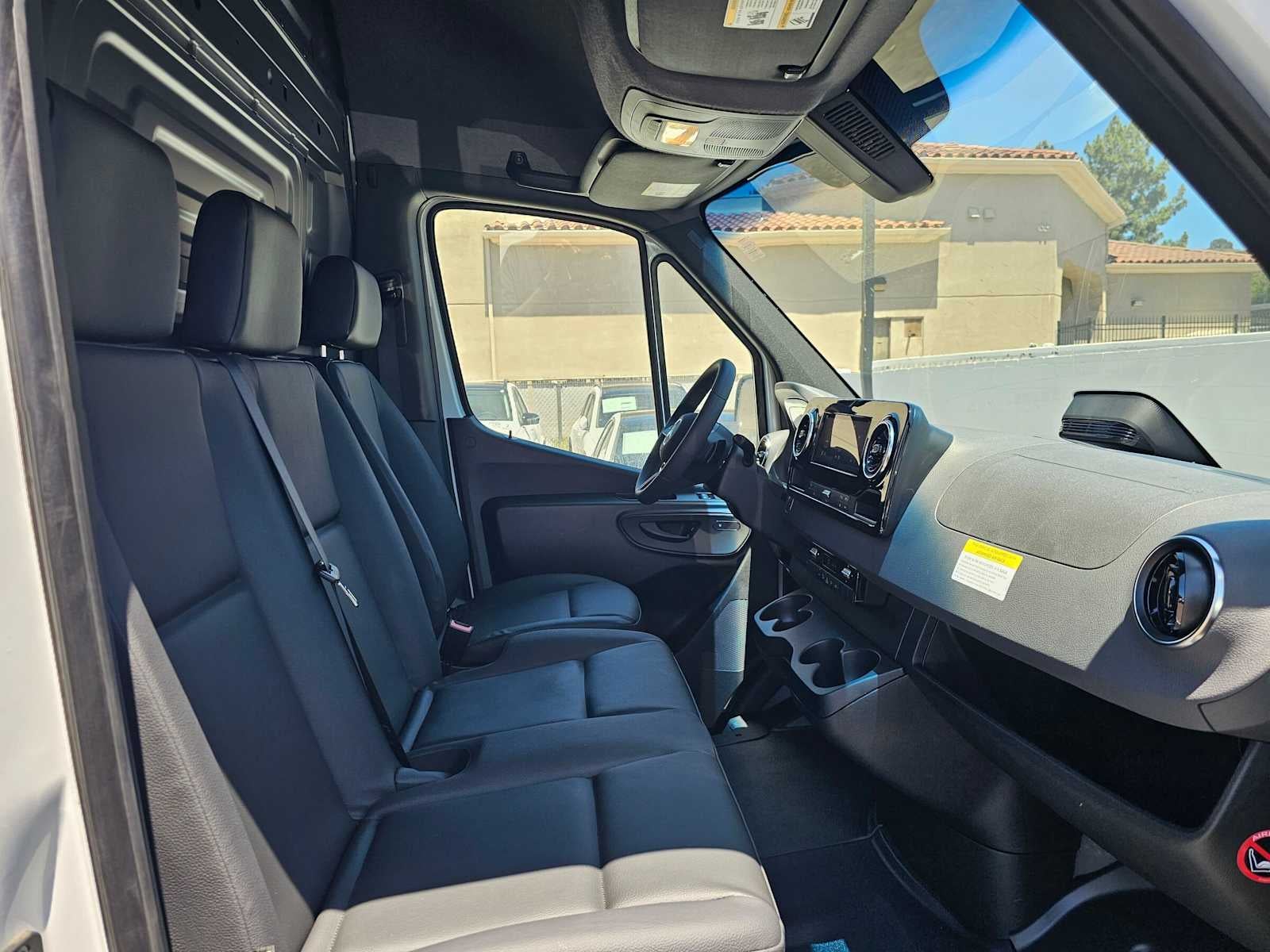 2026 Mercedes-Benz Sprinter 2500 Standard Roof I4 Diesel 144 RWD