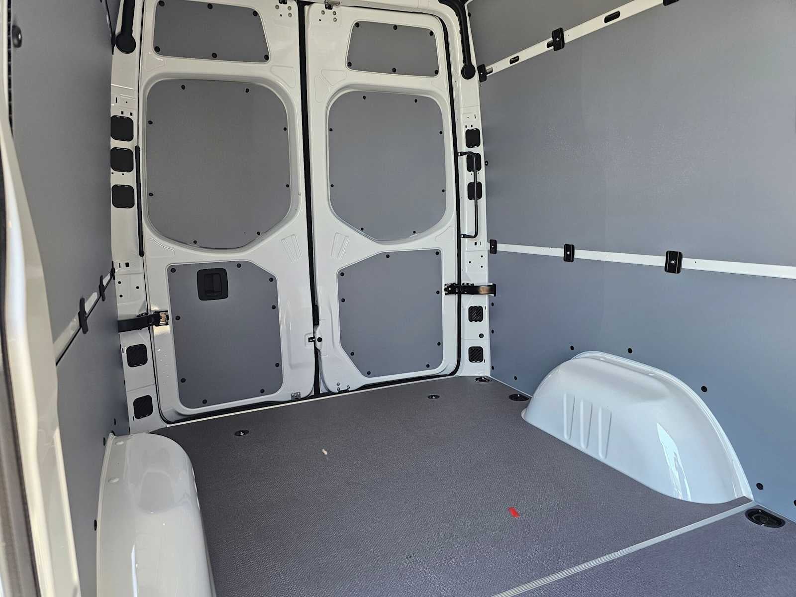 2026 Mercedes-Benz Sprinter 2500 Standard Roof I4 Diesel 144 RWD