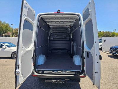 2026 Mercedes-Benz Sprinter 2500 Standard Roof I4 Diesel 144 RWD