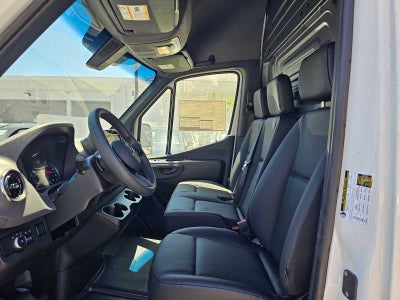2026 Mercedes-Benz Sprinter 2500 Standard Roof I4 Diesel 144 RWD