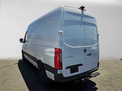 2026 Mercedes-Benz Sprinter 2500 Standard Roof I4 Diesel 144 RWD