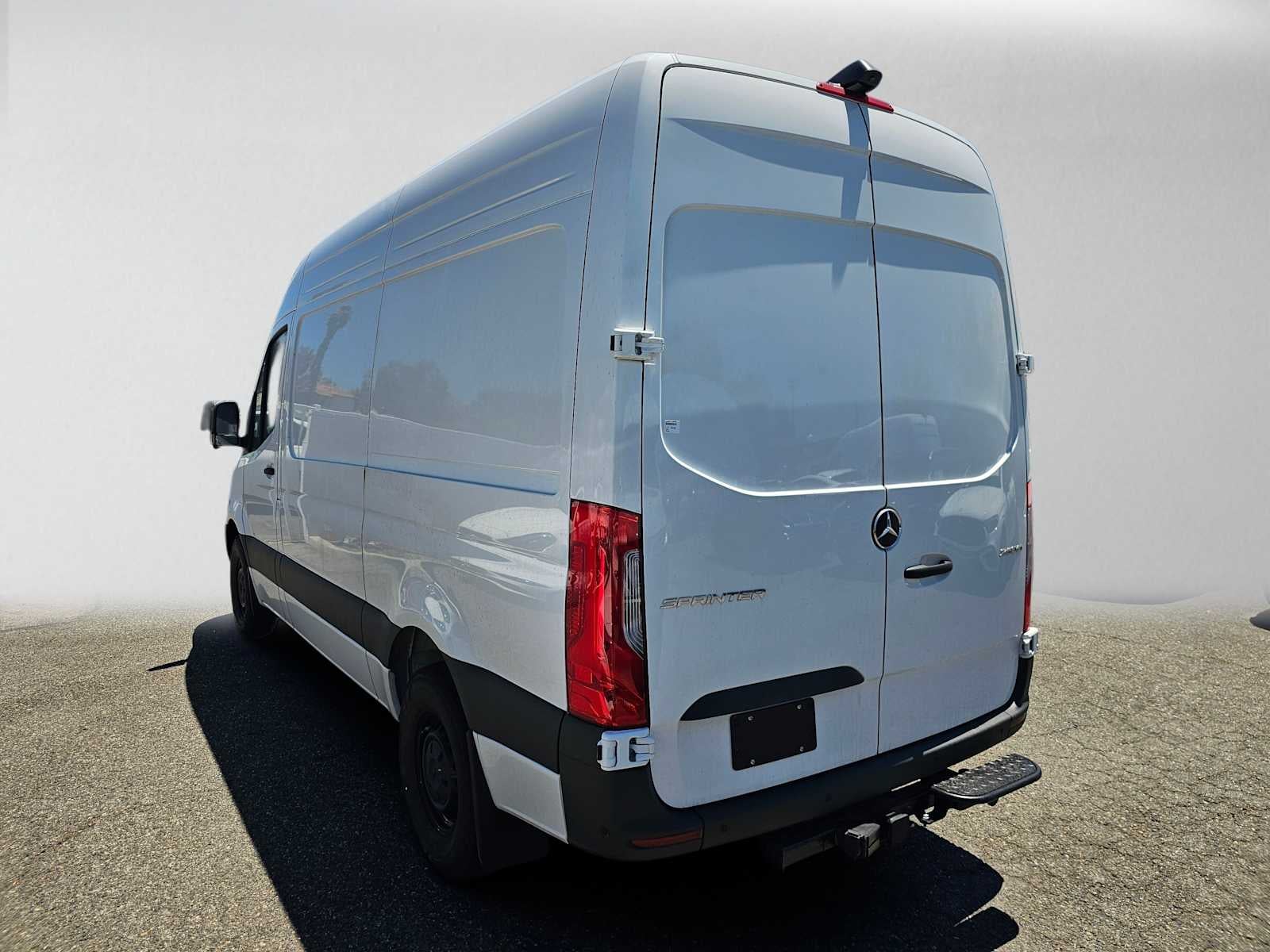 2026 Mercedes-Benz Sprinter 2500 Standard Roof I4 Diesel 144 RWD