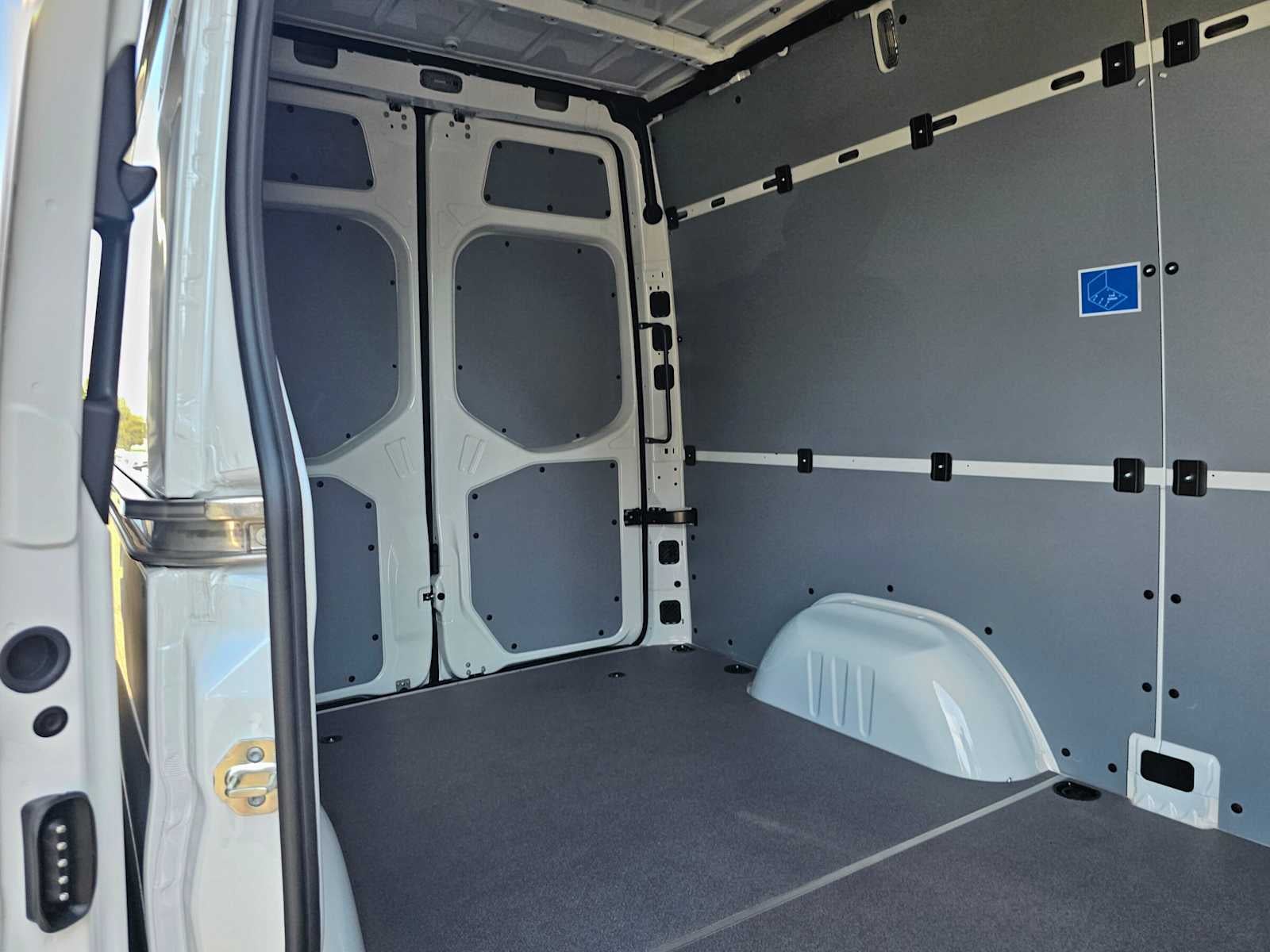 2026 Mercedes-Benz Sprinter Cargo 2500 Standard Roof I4 Diesel 144 RWD