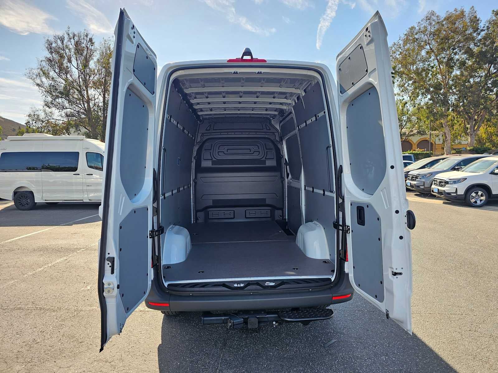 2026 Mercedes-Benz Sprinter Cargo 2500 Standard Roof I4 Diesel 144 RWD