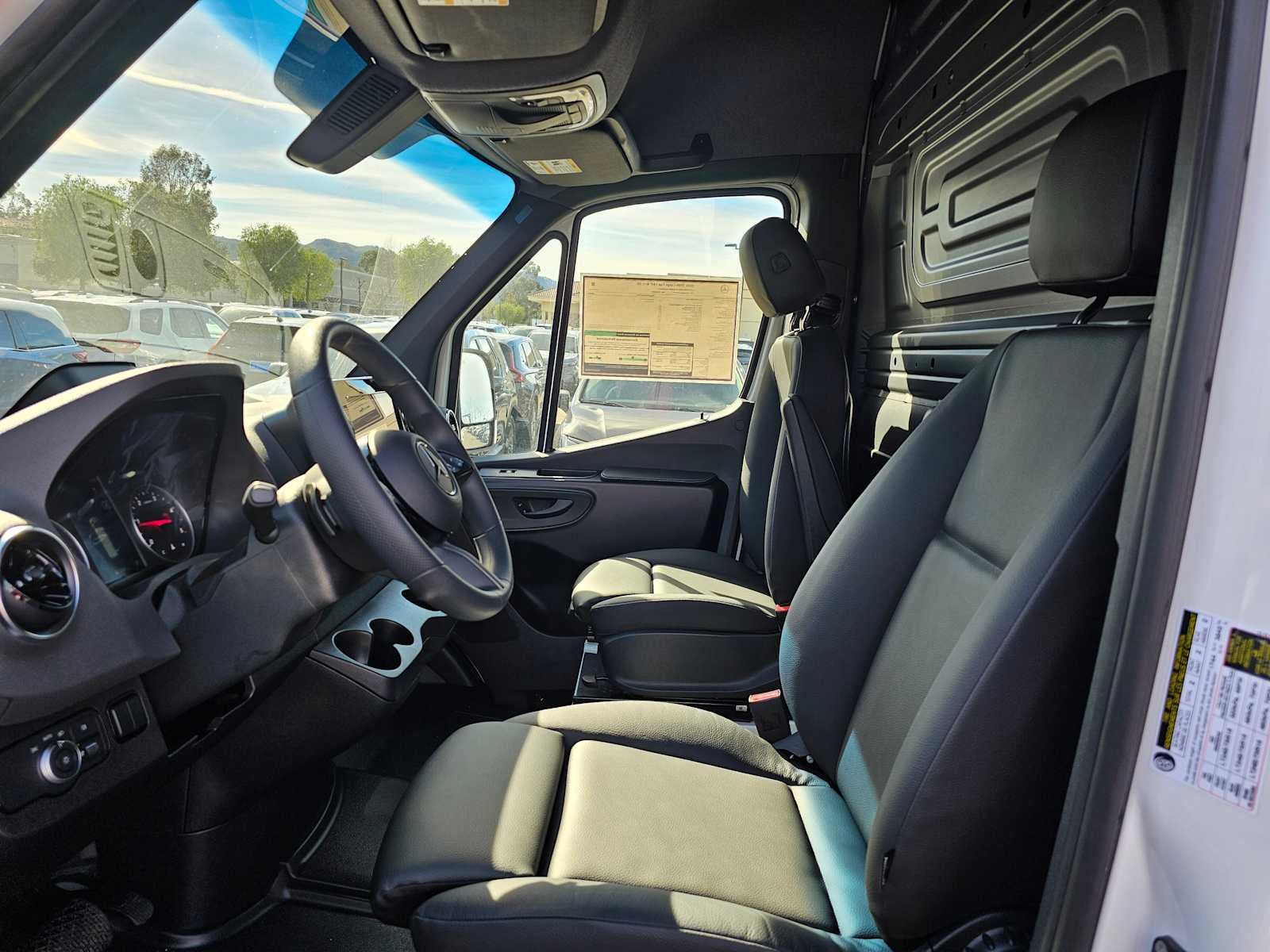 2026 Mercedes-Benz Sprinter 2500 Standard Roof I4 Diesel 144" RWD