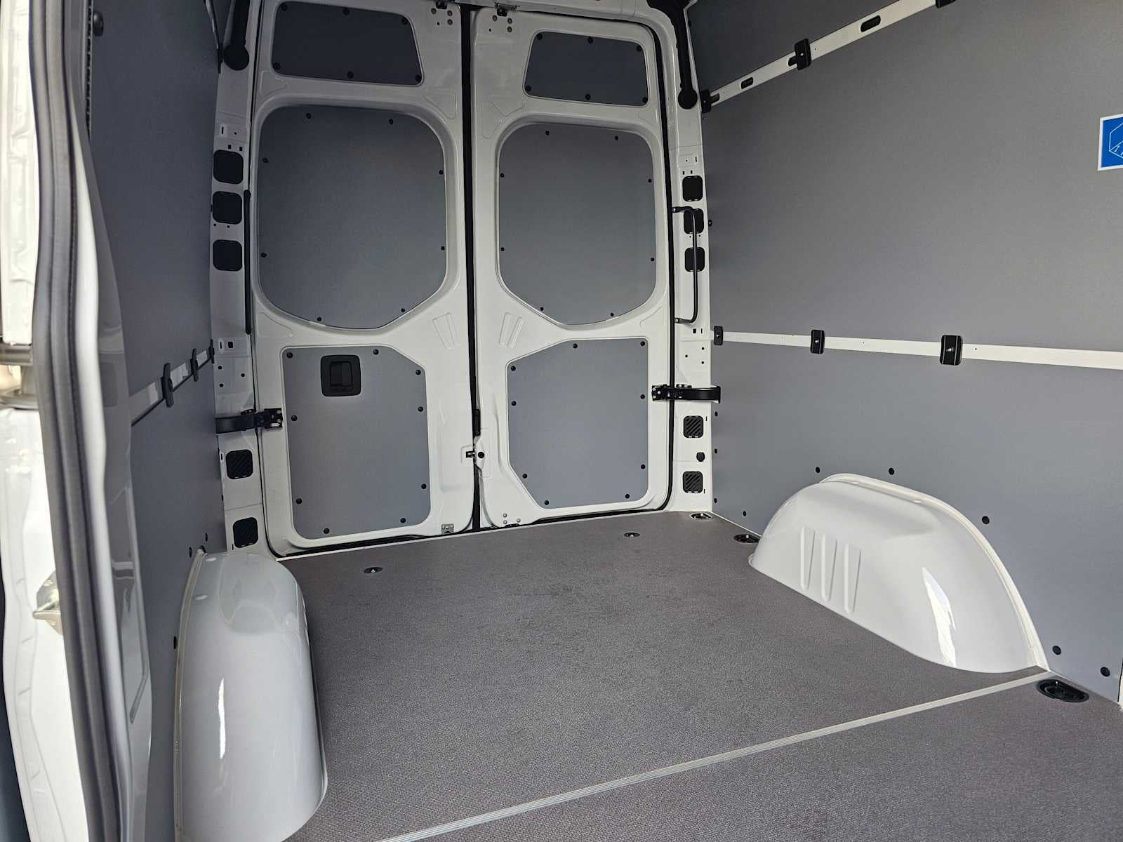 2026 Mercedes-Benz Sprinter 2500 Standard Roof I4 Diesel 144 RWD