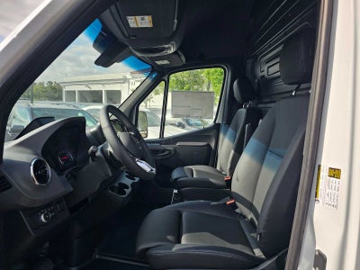 2026 Mercedes-Benz Sprinter 2500 Standard Roof I4 Diesel 144 RWD