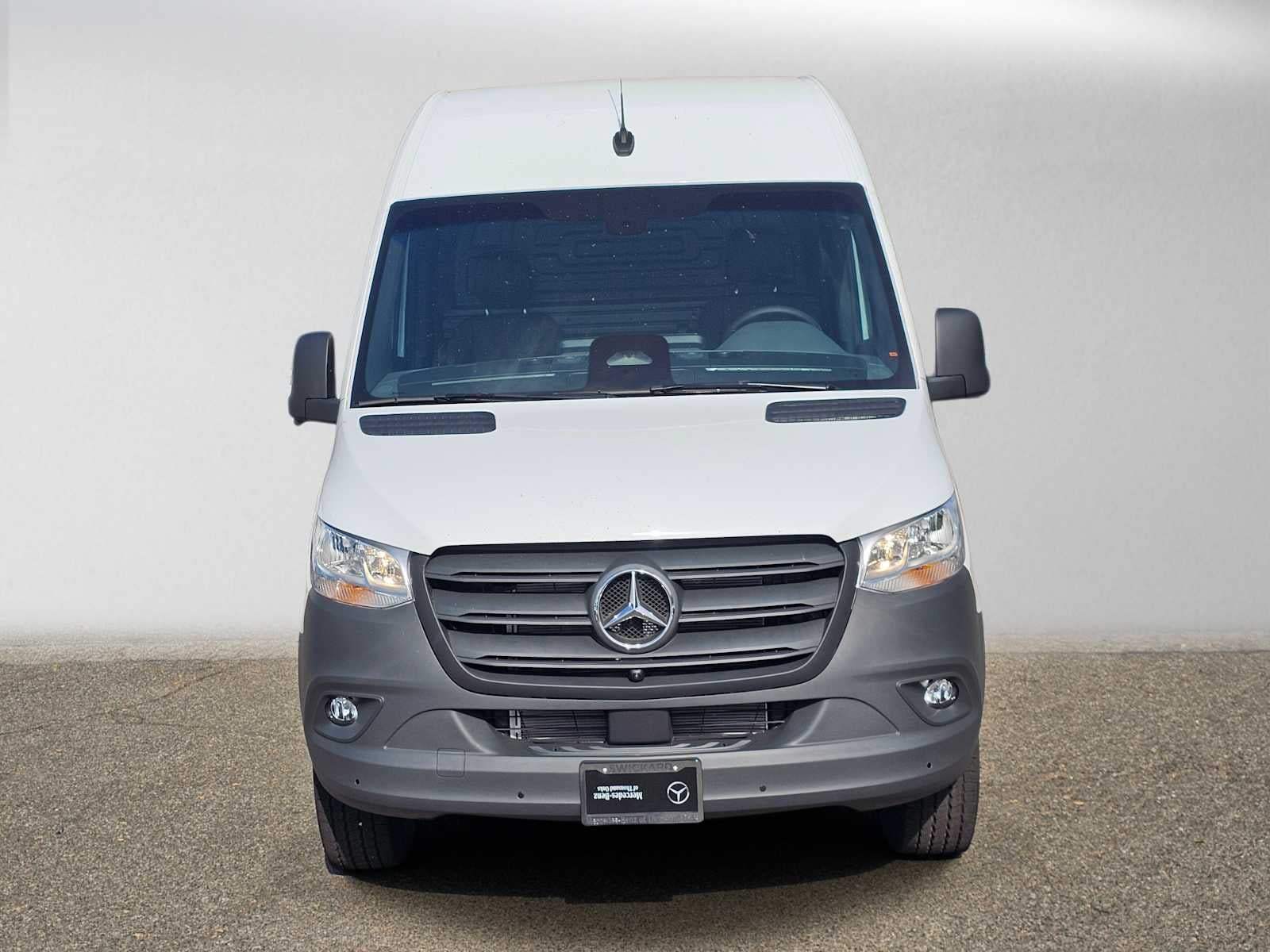 2026 Mercedes-Benz Sprinter 2500 Standard Roof I4 Diesel 144 RWD