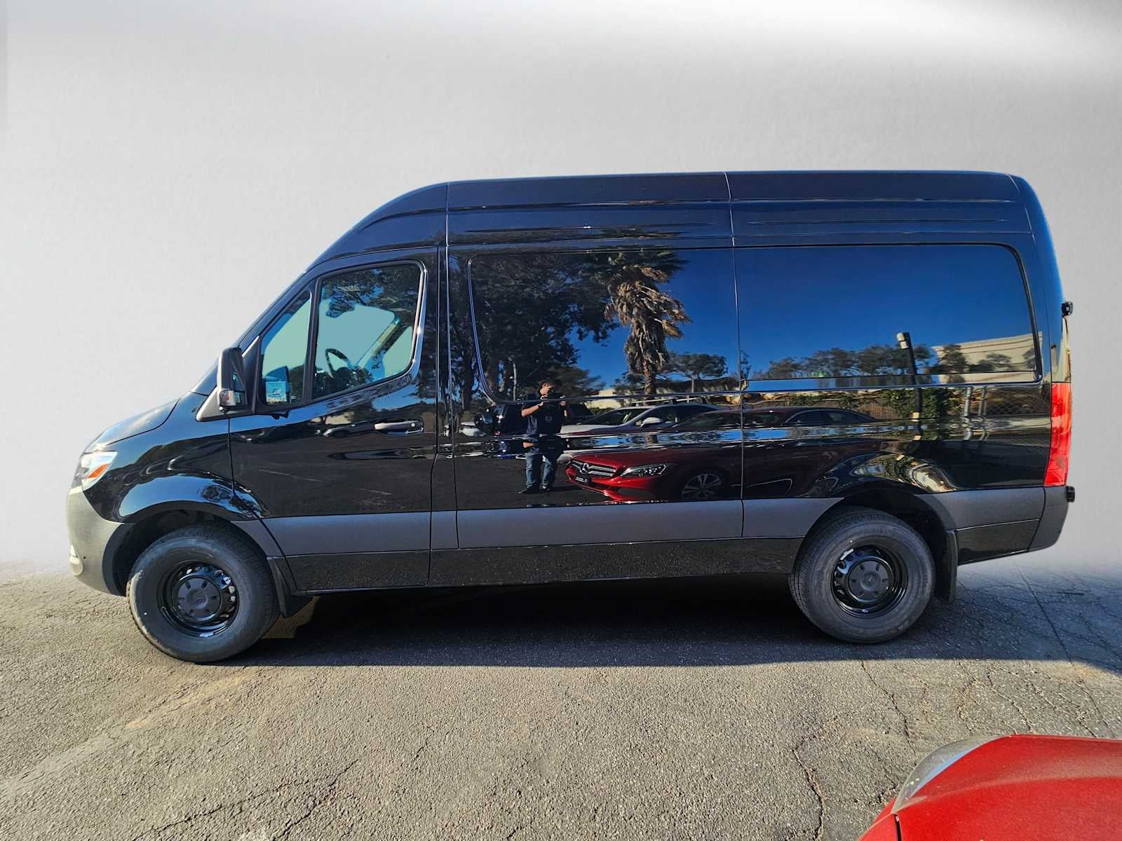 2026 Mercedes-Benz Sprinter Cargo 2500 Standard Roof I4 Diesel 144 RWD