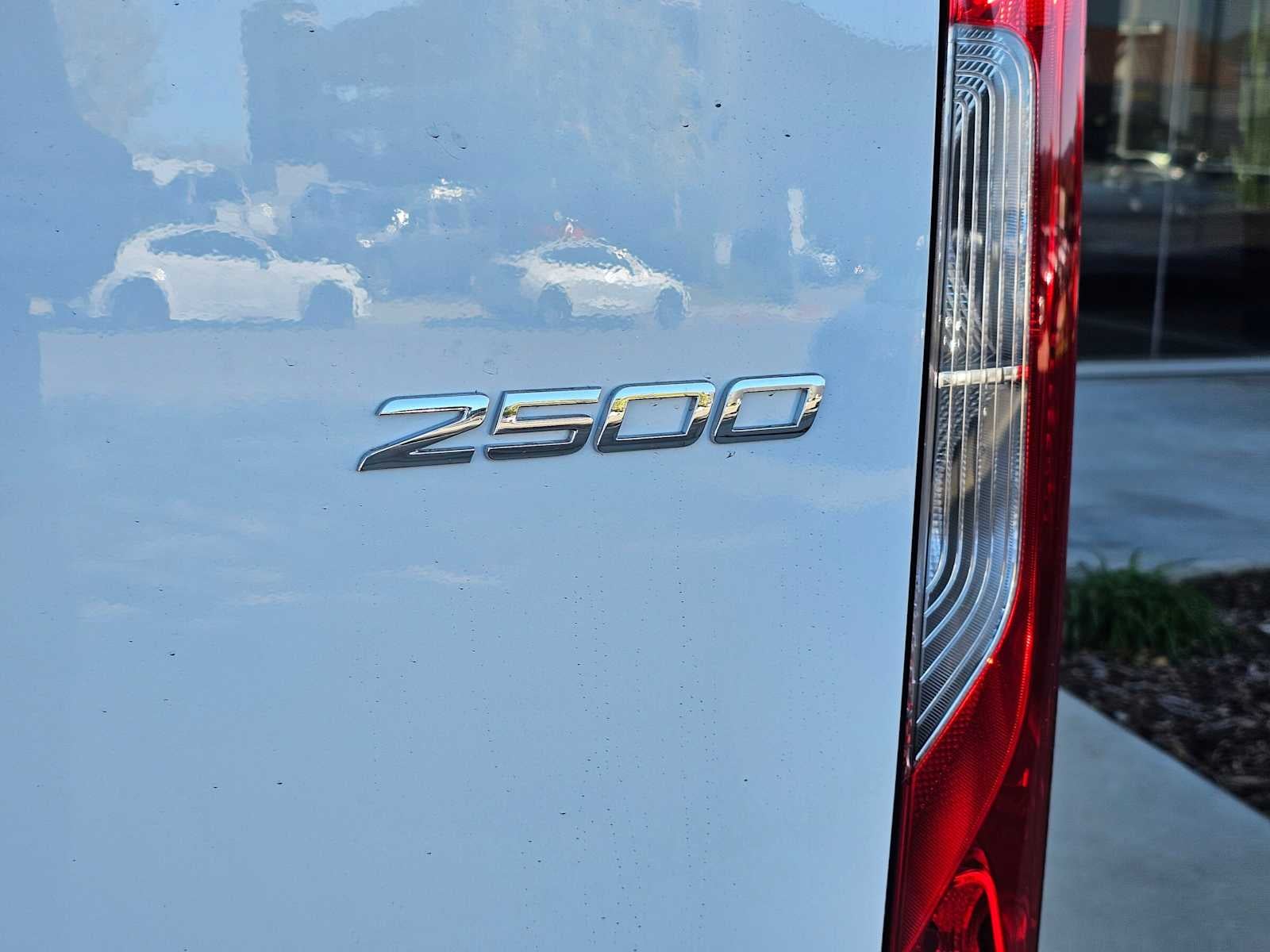 2026 Mercedes-Benz Sprinter 2500 Standard Roof I4 Diesel 144 RWD