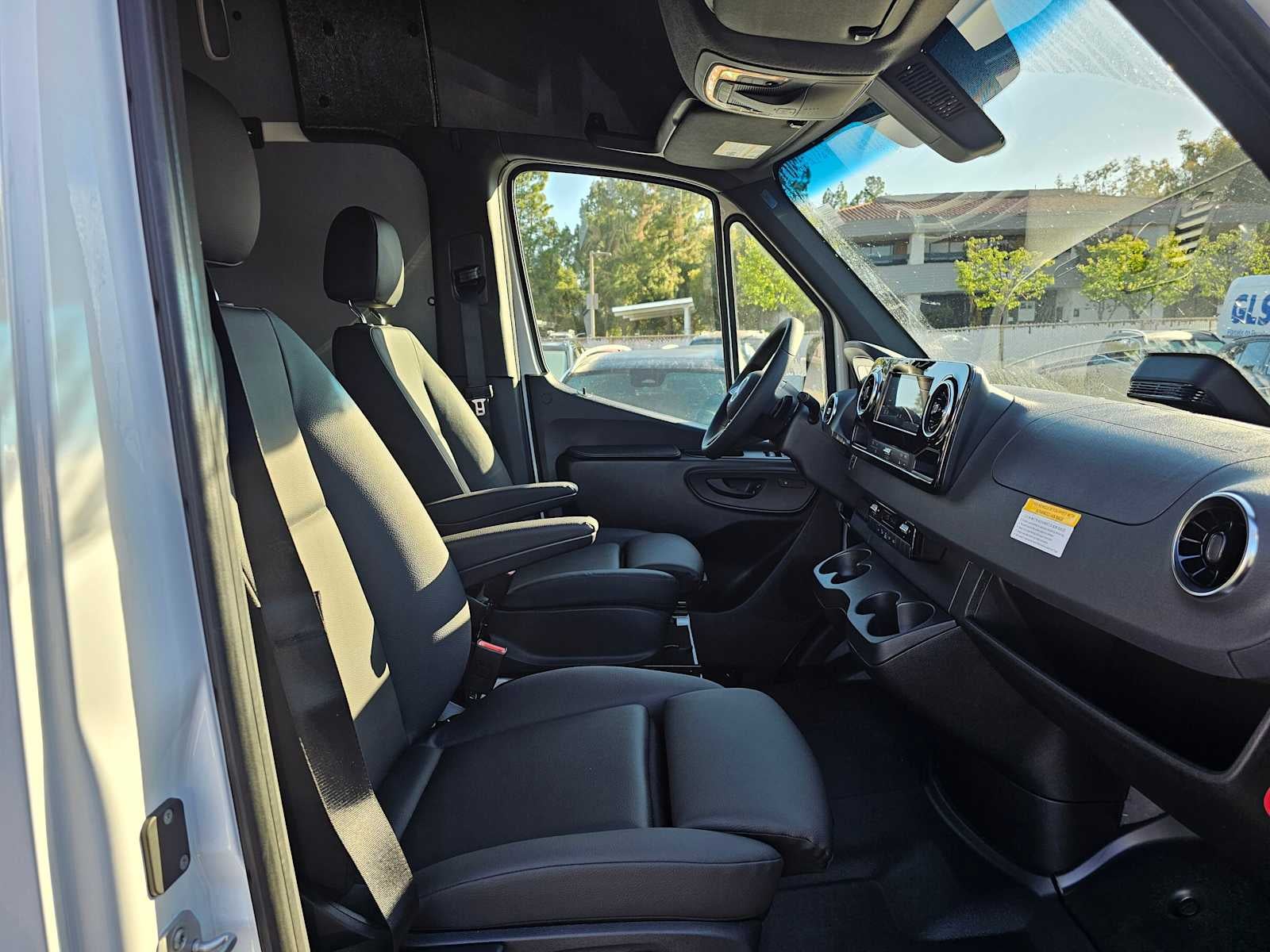 2026 Mercedes-Benz Sprinter 2500 Standard Roof I4 Diesel 144 RWD