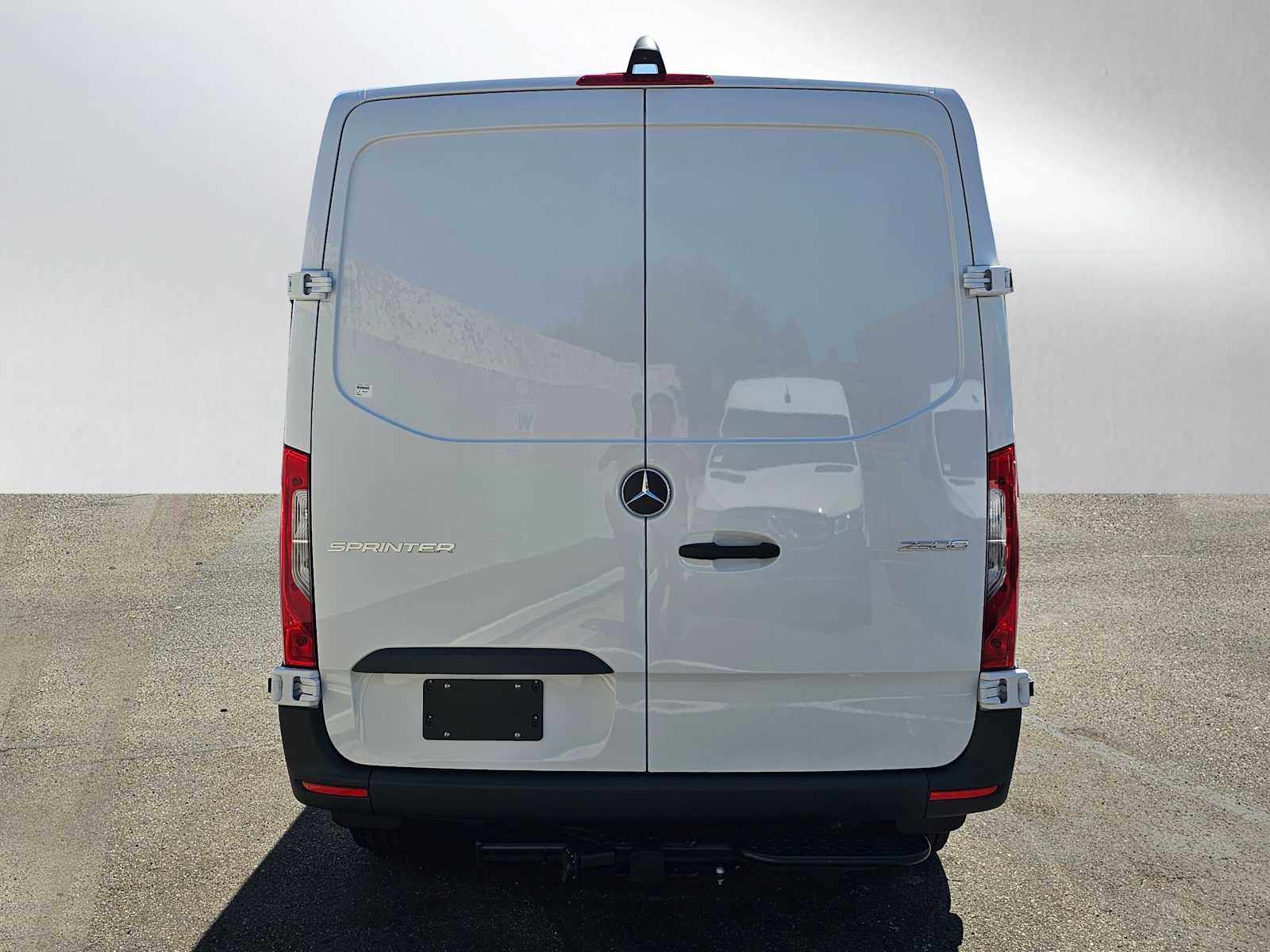 2026 Mercedes-Benz Sprinter 2500 Standard Roof I4 Diesel 144 RWD