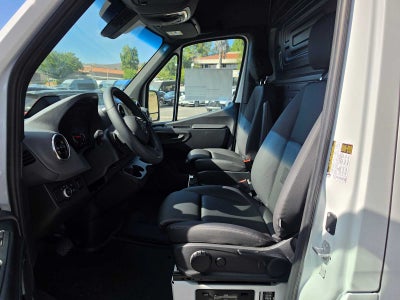2026 Mercedes-Benz Sprinter Cargo 2500 Standard Roof I4 Diesel 144 RWD