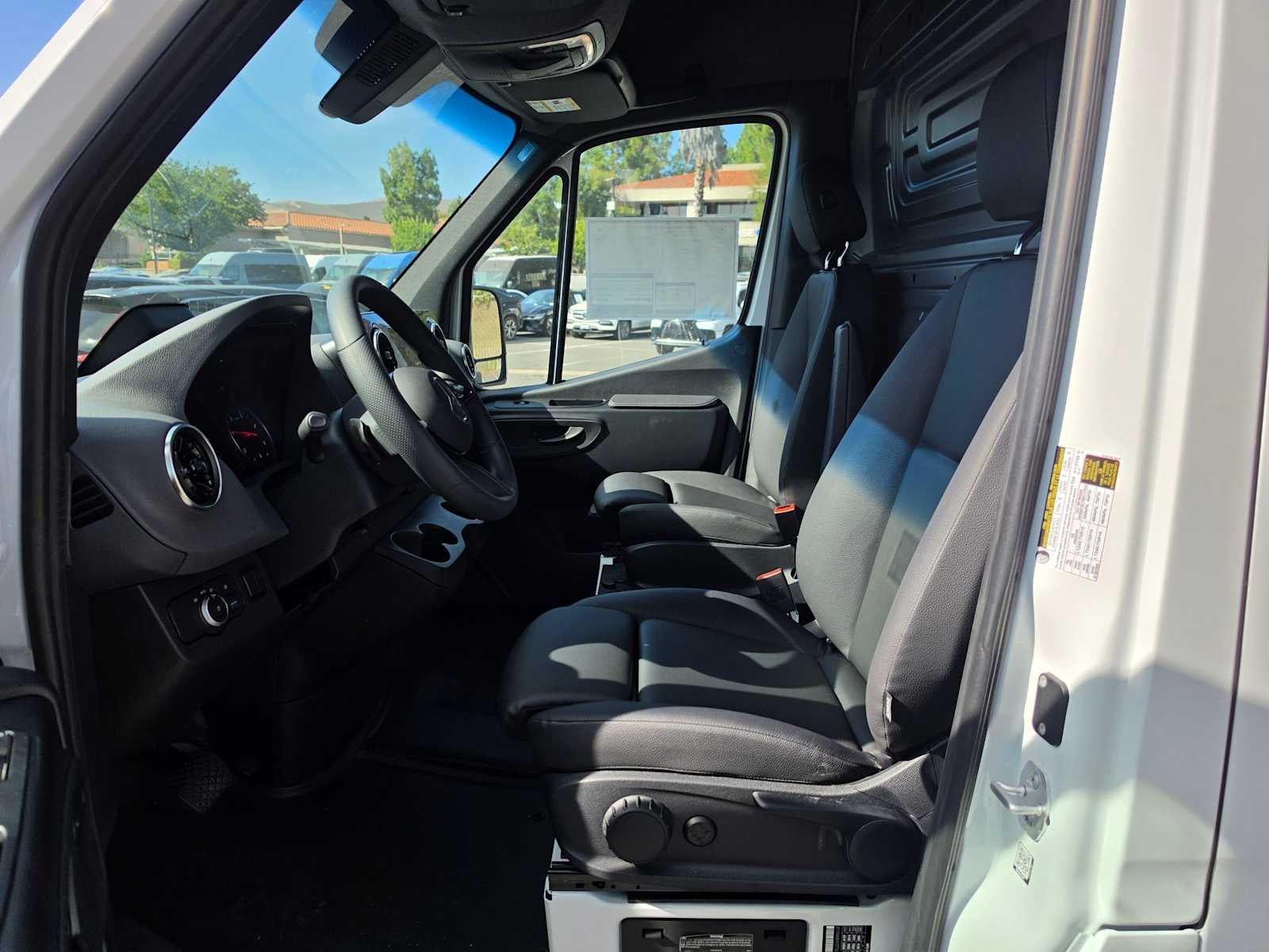2026 Mercedes-Benz Sprinter Cargo 2500 Standard Roof I4 Diesel 144 RWD