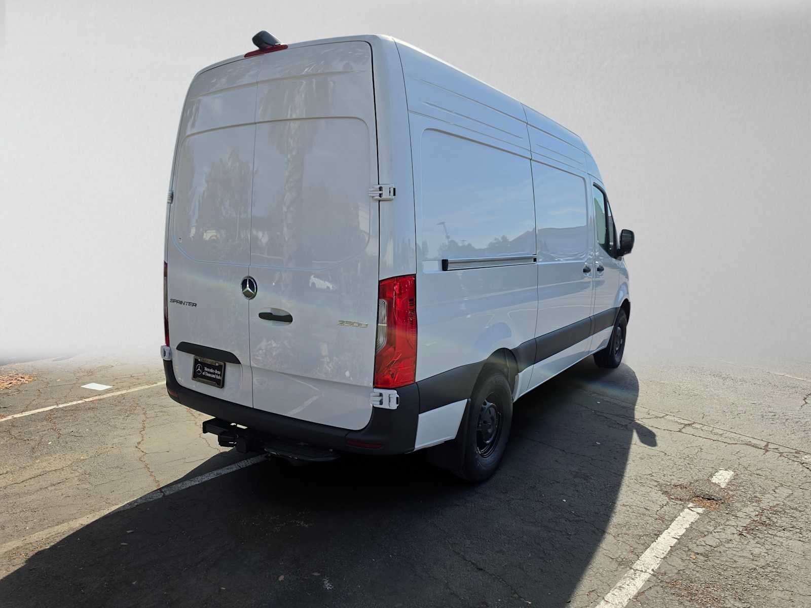 2026 Mercedes-Benz Sprinter Cargo 2500 Standard Roof I4 Diesel 144 RWD