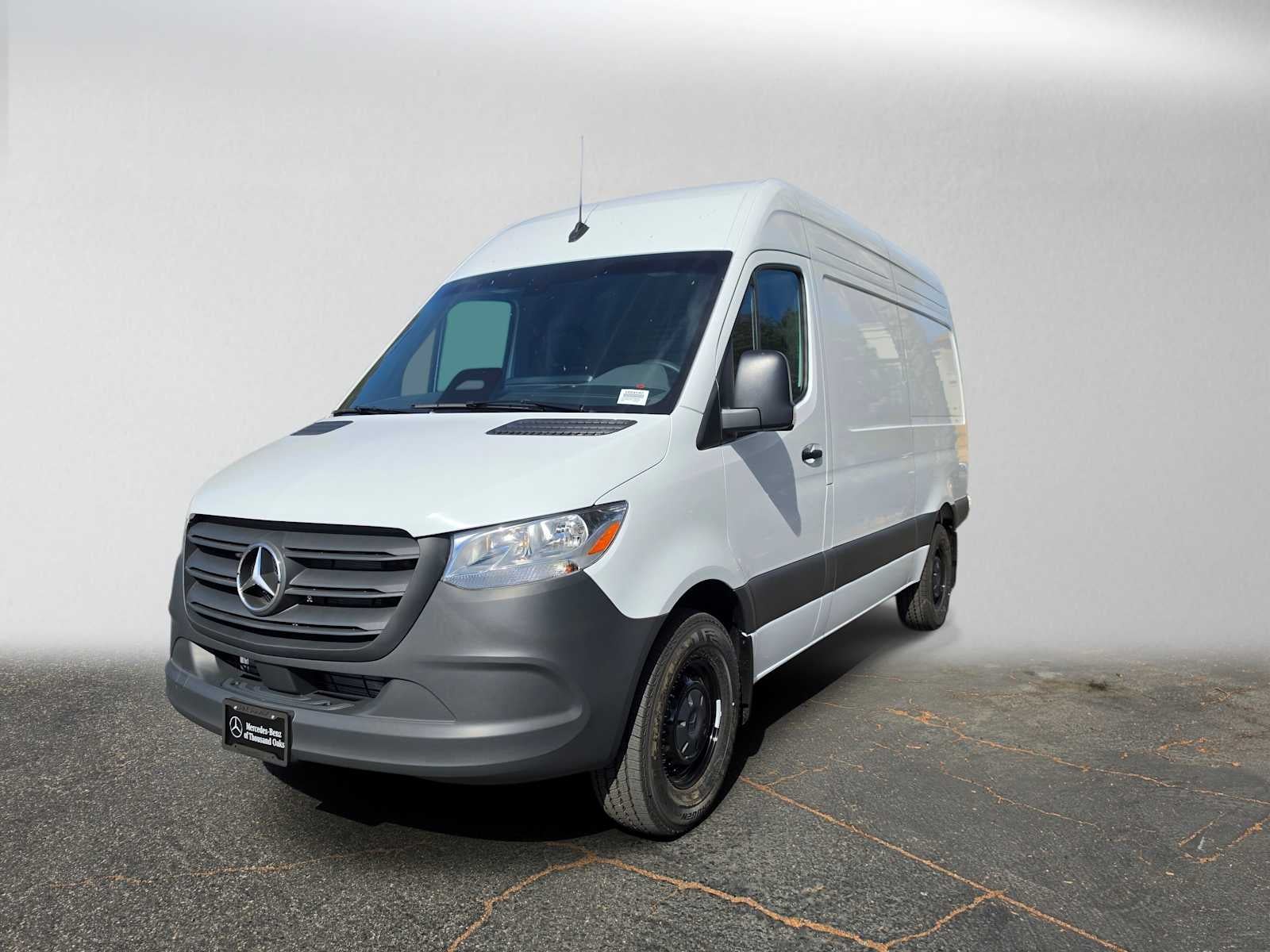 2026 Mercedes-Benz Sprinter Cargo 2500 Standard Roof I4 Diesel 144 RWD
