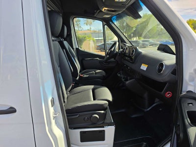 2026 Mercedes-Benz Sprinter Cargo 2500 Standard Roof I4 Diesel 144 RWD