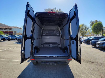 2026 Mercedes-Benz Sprinter Cargo 2500 Standard Roof I4 Diesel 144 RWD