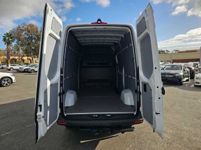 2026 Mercedes-Benz Sprinter Cargo 2500 Standard Roof I4 Diesel 144 RWD