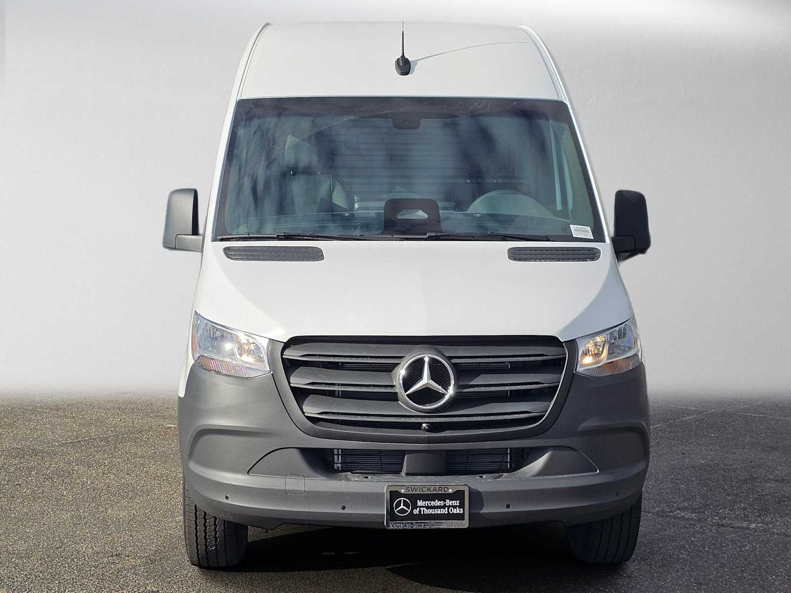 2026 Mercedes-Benz Sprinter Cargo 2500 Standard Roof I4 Diesel 144 RWD
